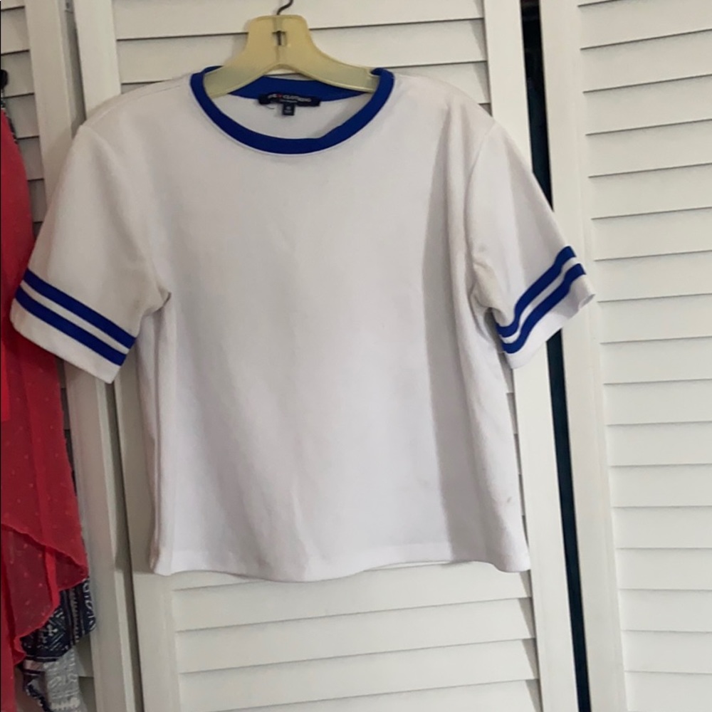 white and blue Short sleeve